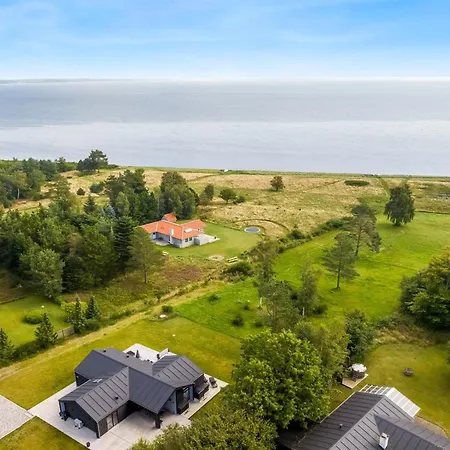Jahn - 250m To The Fjord By Interhome